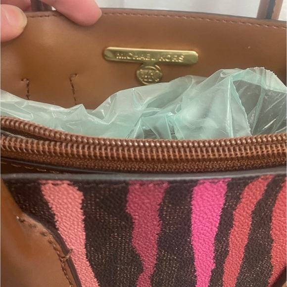 Michael Kors Maple Brown Multi Small Purse - Picture 7 of 8